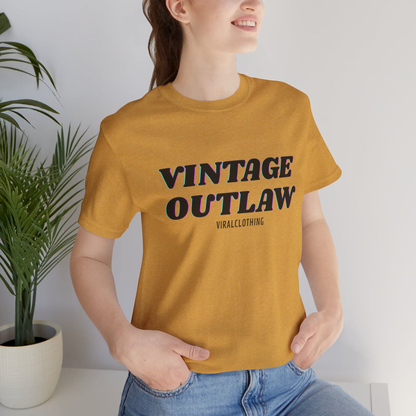 Tshirt with Vintage Print Shirt Print Outlaw Unisex Jersey Tee - Retro Graphic Essential for Casual Style
