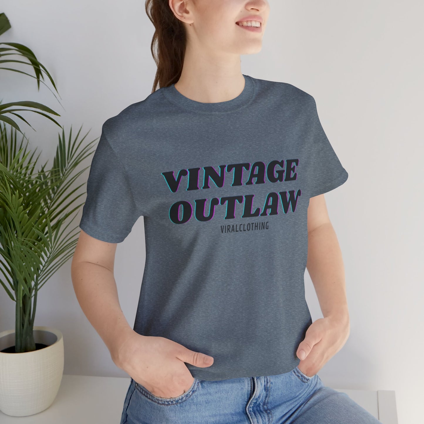 Tshirt with Vintage Print Shirt Print Outlaw Unisex Jersey Tee - Retro Graphic Essential for Casual Style