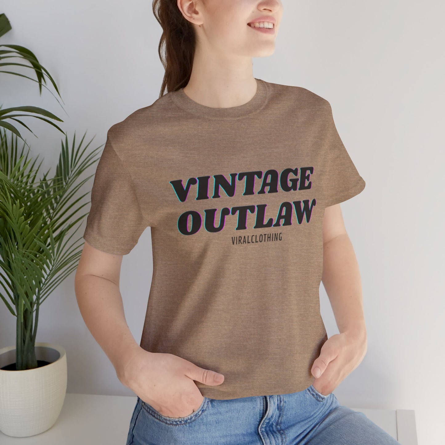 Tshirt with Vintage Print Shirt Print Outlaw Unisex Jersey Tee - Retro Graphic Essential for Casual Style