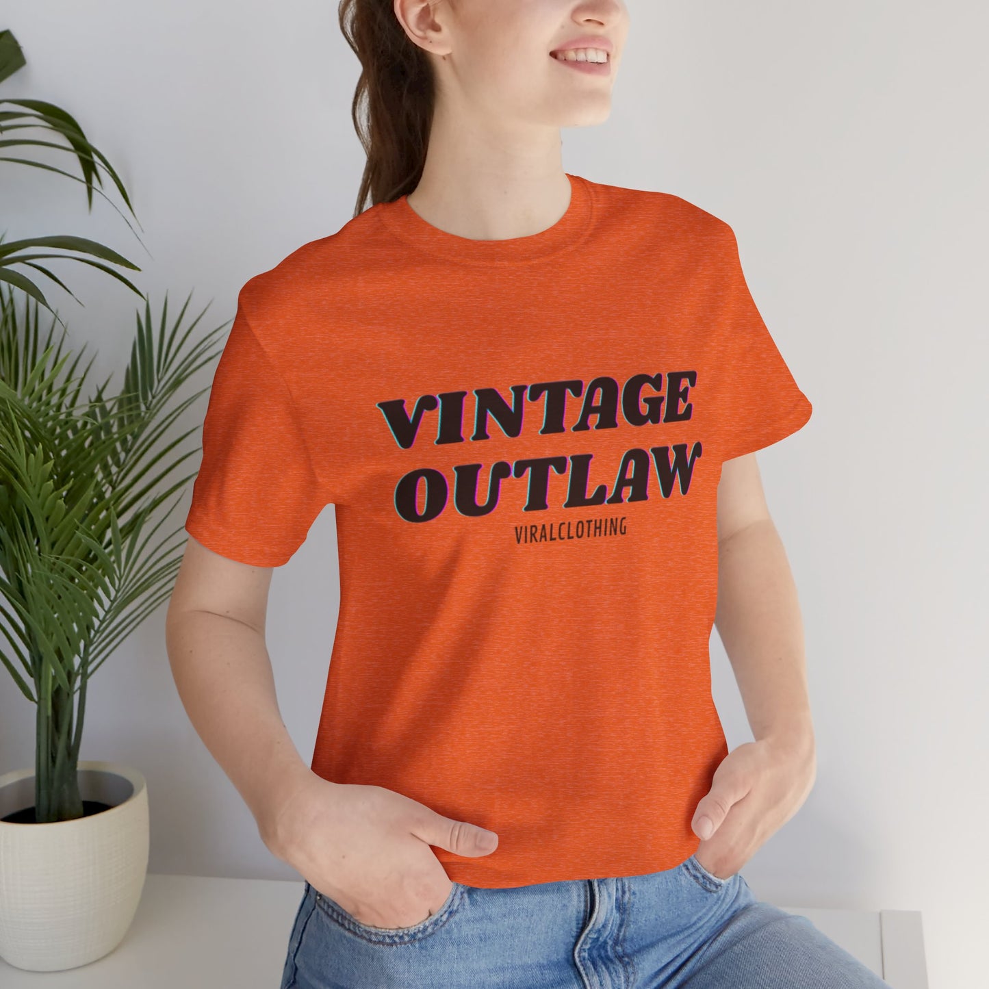 Tshirt with Vintage Print Shirt Print Outlaw Unisex Jersey Tee - Retro Graphic Essential for Casual Style